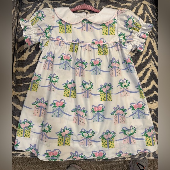 The Beaufort Bonnet Company Other - TBBC EUC Holly Day Dress - Every Day is a Gift with Palm Beach Pink 3T